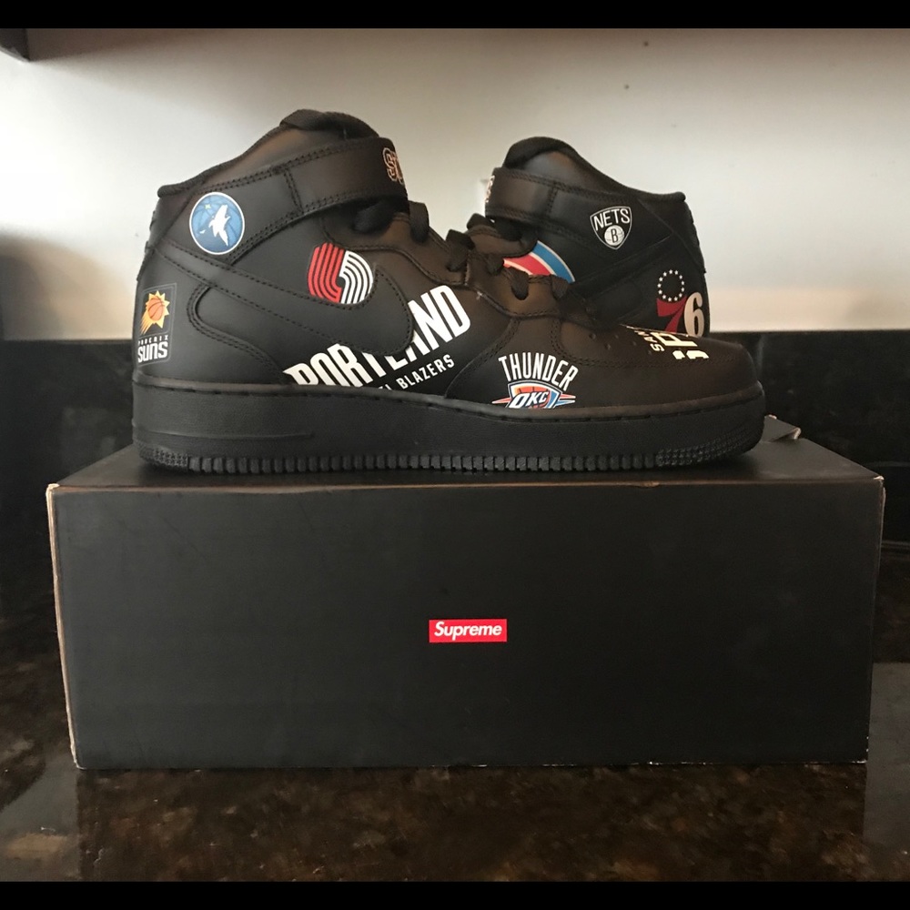Supreme /Air Force 1 MID ‘07